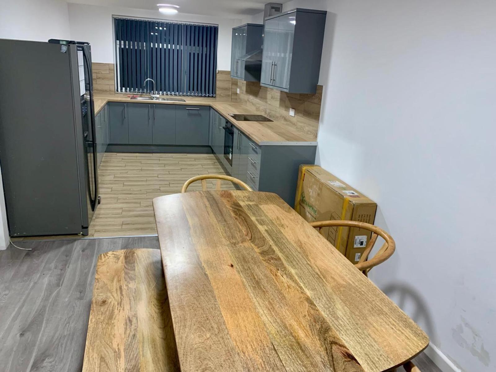 M4M Rooms- Ng8 5Np Room 1 Nottingham Bagian luar foto