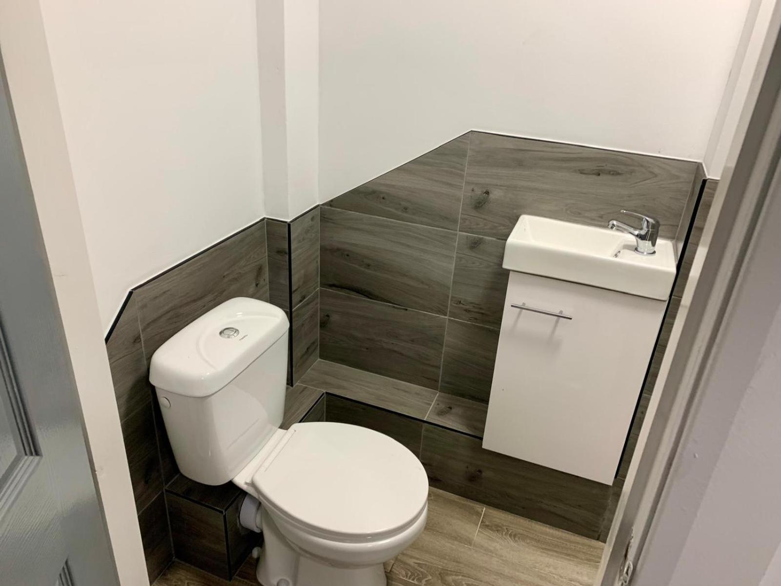 M4M Rooms- Ng8 5Np Room 1 Nottingham Bagian luar foto